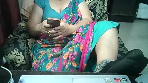 Snapshot of crezybhabihot chatting on September 14, 2025, 12:26 pm Sonika69 online show from September 14, 2025, 12:26 pm