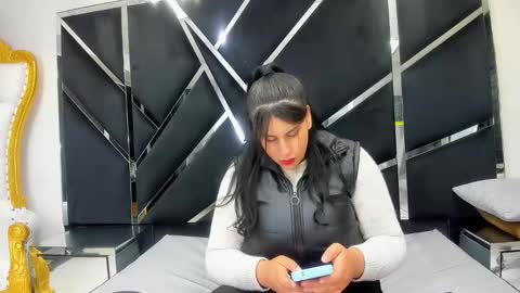 Snapshot of criistaal__ chatting on May 24, 2026, 3:11 am Criistaal online show from May 24, 2026, 3:11 am