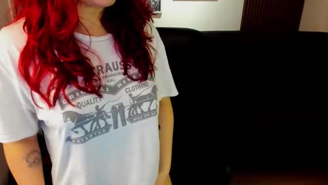 Snapshot of crimson_tati chatting on February 24, 2026, 4:54 am Tatiana online show from February 24, 2026, 4:54 am