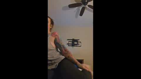 crimsongingerale online show from April 1, 2026, 8:17 pm