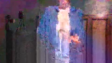 crimsongingerale online show from April 7, 2026, 5:19 am