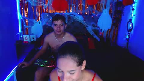 CRISANDMERY online show from October 19, 2025, 3:51 am