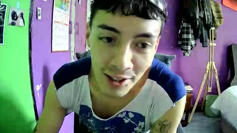 Snapshot of crisanto669 chatting on May 23, 2026, 4:33 pm Crisanto online show from May 23, 2026, 4:33 pm