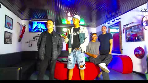 crismens online show from November 30, 2025, 8:02 pm