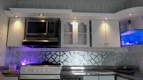 Cristina Onazis online show from March 17, 2026, 5:38 pm