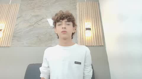 Snapshot of criss_allen1 chatting on November 20, 2025, 3:34 pm CRISS online show from November 20, 2025, 3:34 pm