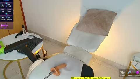  Criss Evans  online show from September 20, 2025, 3:57 pm