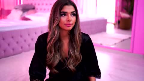 Snapshot of crisstyblair chatting on February 25, 2026, 10:14 am Crissy online show from February 25, 2026, 10:14 am