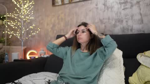 Snapshot of crissy_love chatting on January 23, 2025, 1:45 pm crissy_love online show from January 23, 2025, 1:45 pm