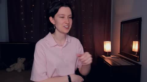 Snapshot of crissybrave chatting on December 2, 2025, 8:08 am Clara online show from December 2, 2025, 8:08 am