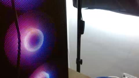 Snapshot of cristal541658 chatting on January 9, 2026, 2:20 pm cristal541658 online show from January 9, 2026, 2:20 pm