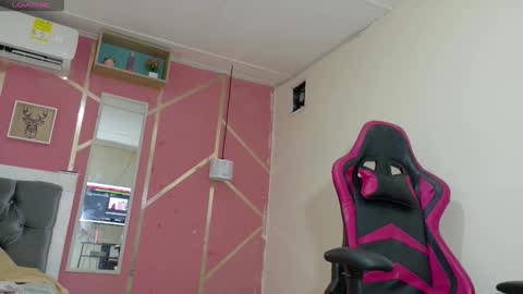 Snapshot of cristal_49 chatting on March 1, 2026, 8:55 pm cristal_49 online show from March 1, 2026, 8:55 pm