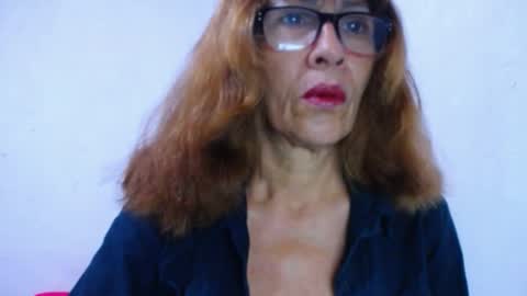 Snapshot of cristal_collins1 chatting on February 5, 2025, 8:11 am cristal_collins1 online show from February 5, 2025, 8:11 am