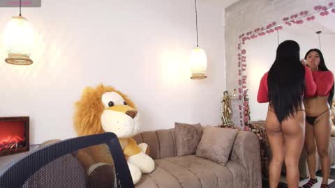 CRISTAL online show from October 13, 2025, 2:17 pm