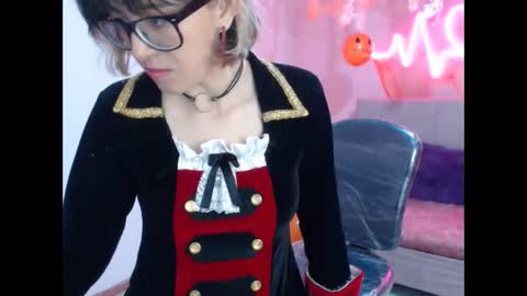 Snapshot of cristal_hills_19 chatting on October 31, 2025, 7:04 pm Cristal online show from October 31, 2025, 7:04 pm