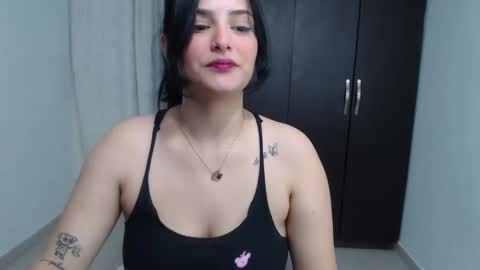 Snapshot of cristal_hot07 chatting on January 29, 2025, 2:19 am Cristal online show from January 29, 2025, 2:19 am
