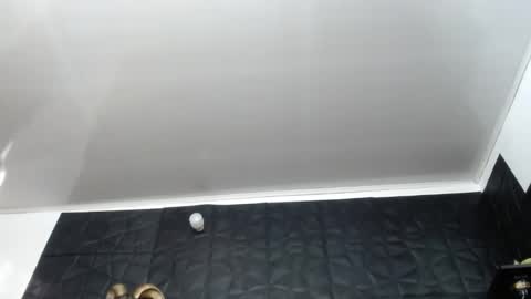 Hanna  online show from October 22, 2025, 12:27 pm