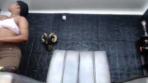 Hanna  online show from February 9, 2026, 6:39 am