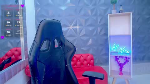 Cristal online show from May 15, 2026, 1:12 am