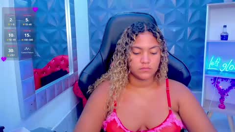 Cristal online show from May 21, 2026, 1:01 am