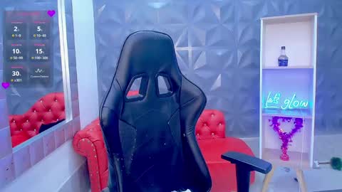 Cristal online show from May 23, 2026, 1:44 am