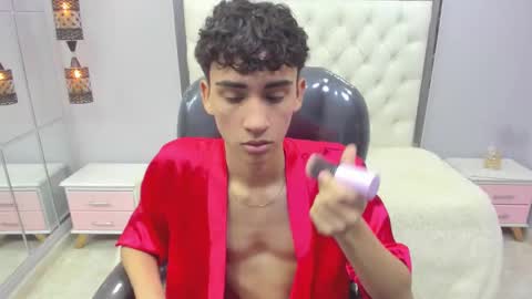 ANGEL  online show from October 16, 2025, 5:47 pm