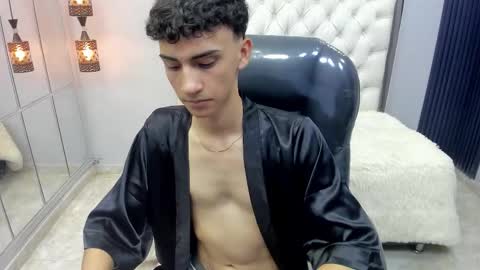 ANGEL  online show from October 22, 2025, 5:34 pm