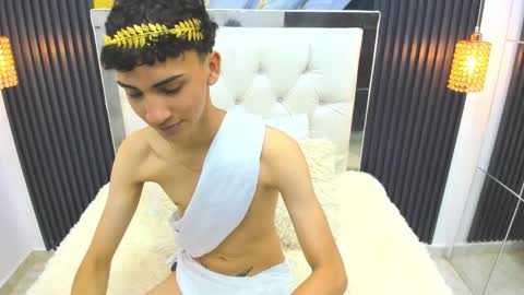 ANGEL  online show from October 31, 2025, 6:09 pm