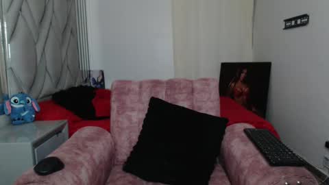 Natalie                      online show from October 4, 2025, 11:14 pm