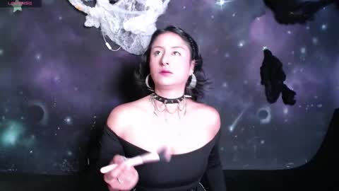 Snapshot of cristaldeleons chatting on September 27, 2025, 6:02 pm Cristal de Leon online show from September 27, 2025, 6:02 pm