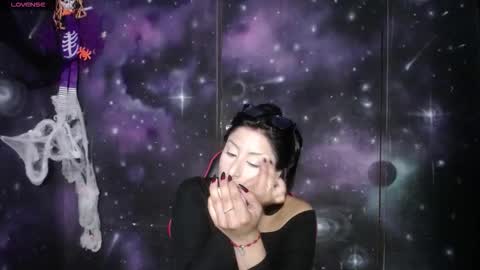 Snapshot of cristaldeleons chatting on October 18, 2025, 7:03 pm Cristal de Leon online show from October 18, 2025, 7:03 pm