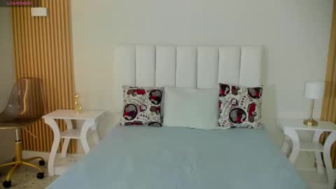 cristale69 online show from September 30, 2025, 10:26 pm