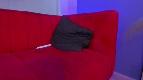 cristalfoxy_ online show from March 10, 2026, 11:43 pm