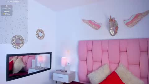 cristal online show from January 29, 2025, 3:47 pm