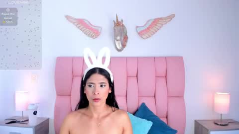 cristal online show from March 10, 2025, 3:52 pm