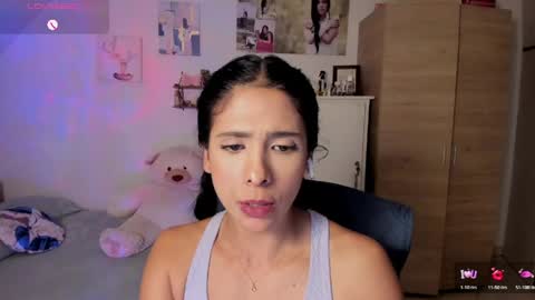 Snapshot of cristamunez chatting on April 23, 2026, 2:13 am veronika online show from April 23, 2026, 2:13 am