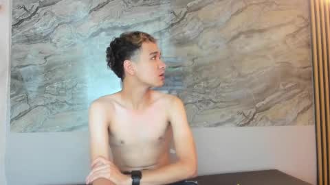 Cristhian online show from October 14, 2025, 1:01 pm