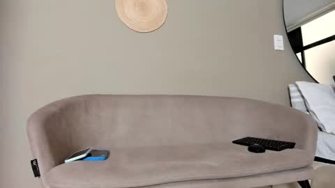 Cristian  online show from February 9, 2025, 9:06 pm