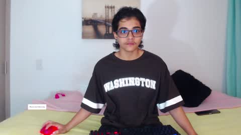 Snapshot of cristian_suarezz chatting on December 8, 2024, 11:19 pm online show from December 8, 2024, 11:19 pm