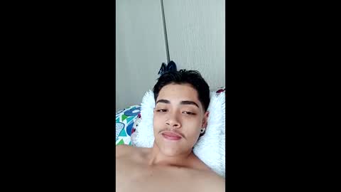 Snapshot of cristian_suarezz chatting on December 24, 2024, 1:50 pm online show from December 24, 2024, 1:50 pm