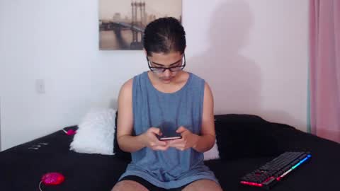Snapshot of cristian_suarezz chatting on December 29, 2024, 11:08 pm online show from December 29, 2024, 11:08 pm