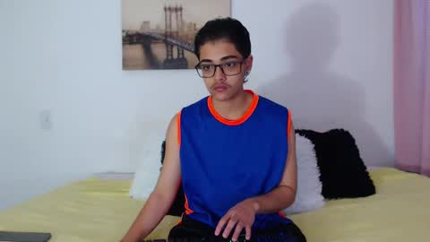 Snapshot of cristian_suarezz chatting on January 14, 2025, 10:44 pm online show from January 14, 2025, 10:44 pm