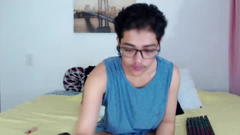 Snapshot of cristian_suarezz chatting on January 25, 2025, 2:04 am online show from January 25, 2025, 2:04 am