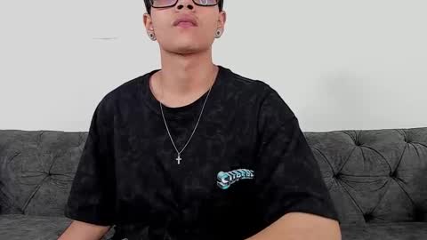 Snapshot of cristian_suarezz_ chatting on October 8, 2025, 9:45 pm cristian_suarezz_ online show from October 8, 2025, 9:45 pm