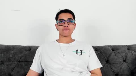 Snapshot of cristian_suarezz_ chatting on October 28, 2025, 9:50 pm cristian_suarezz_ online show from October 28, 2025, 9:50 pm