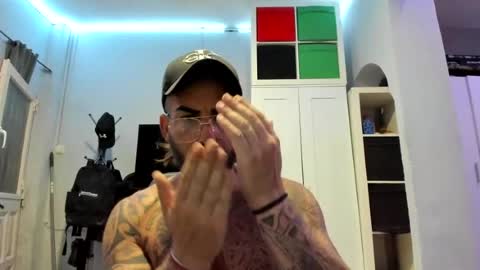 Cristian Wade online show from July 24, 2026, 1:58 am