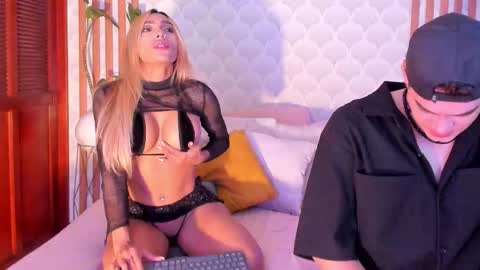 Cris  Pame online show from October 15, 2025, 6:35 am