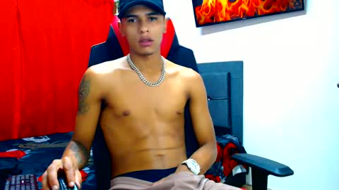 Snapshot of cristiantayron chatting on July 3, 2026, 11:22 pm cristian online show from July 3, 2026, 11:22 pm