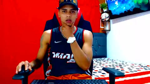 Snapshot of cristiantayron chatting on July 13, 2026, 7:55 am cristian online show from July 13, 2026, 7:55 am