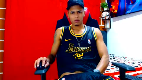 Snapshot of cristiantayron chatting on July 16, 2026, 2:01 pm cristian online show from July 16, 2026, 2:01 pm